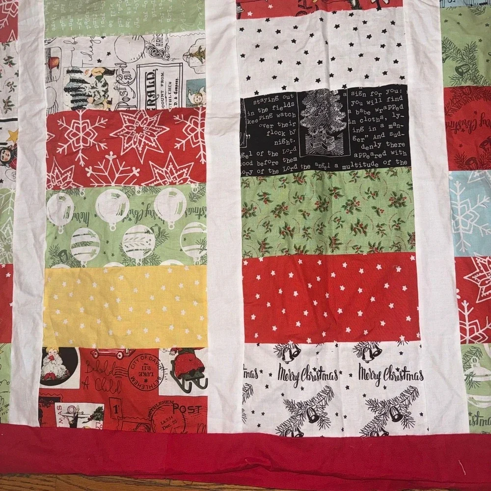 Handmade Christmas patchwork throw quilt approximately 58x75